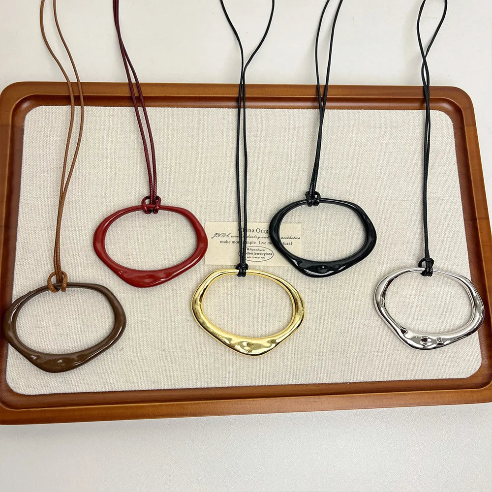 Minimalist Design Geometric Irregular Pendant Leather Rope Necklace Women's Long Style Adjustable Sweater Chain