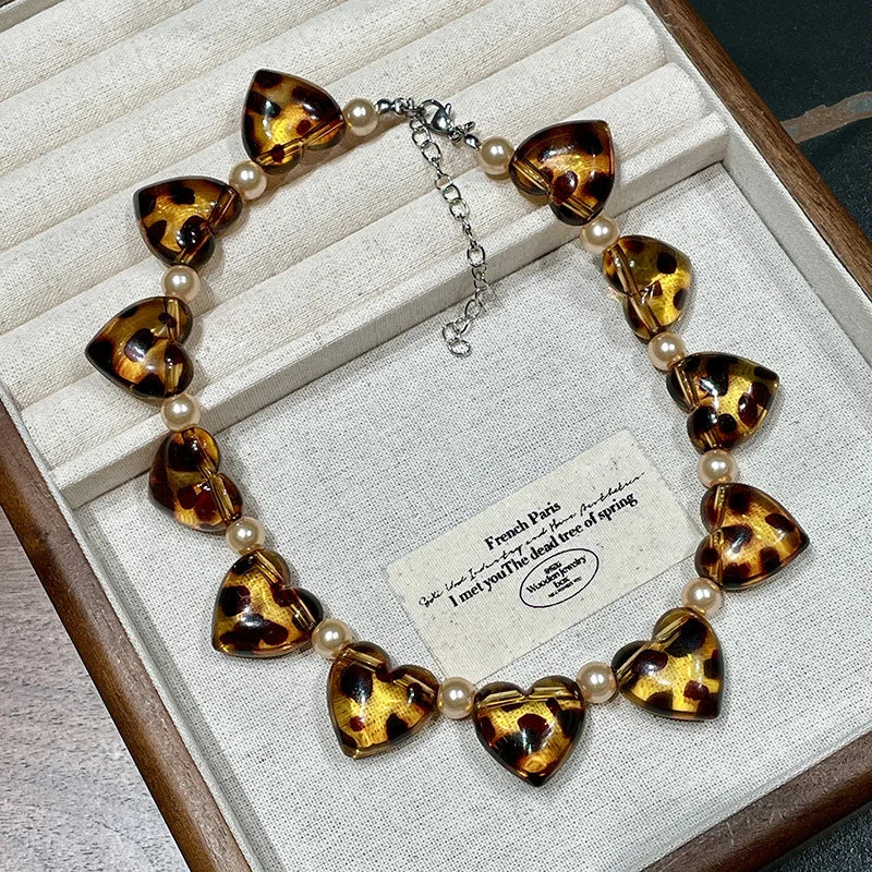 Leopard Print Large Heart-shaped Pearl Bead Necklace Design Collarbone Chain Luxury Choker Accessories