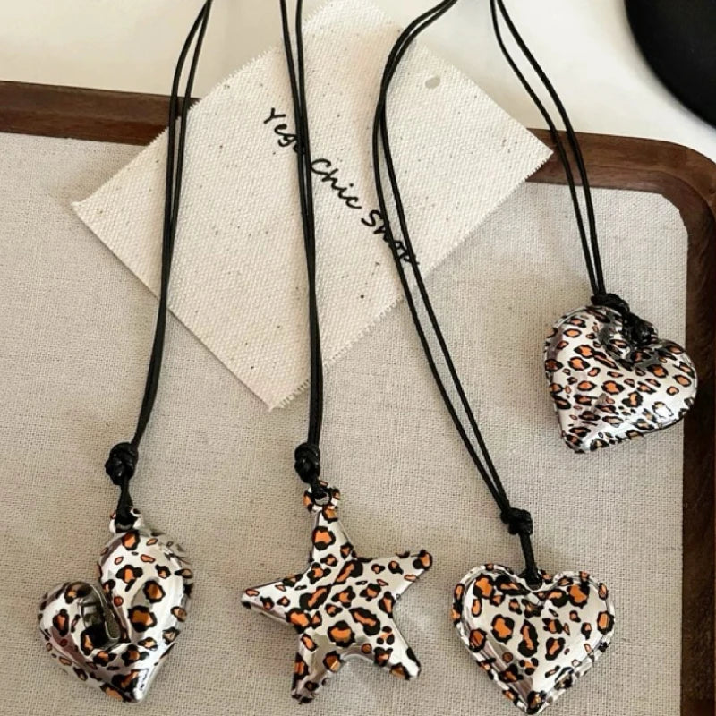 Retro Leopard Print Heart-shaped Star Pendant Necklace Women's Autumn and Winter Long Style Hanging Neck Sweater Chain Accessory